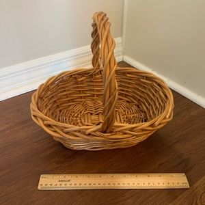Wood basket